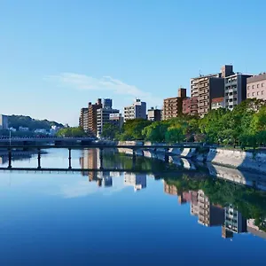 En *** Hiroshima